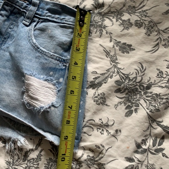 Hollister distressed jean shorts - Picture 9 of 12